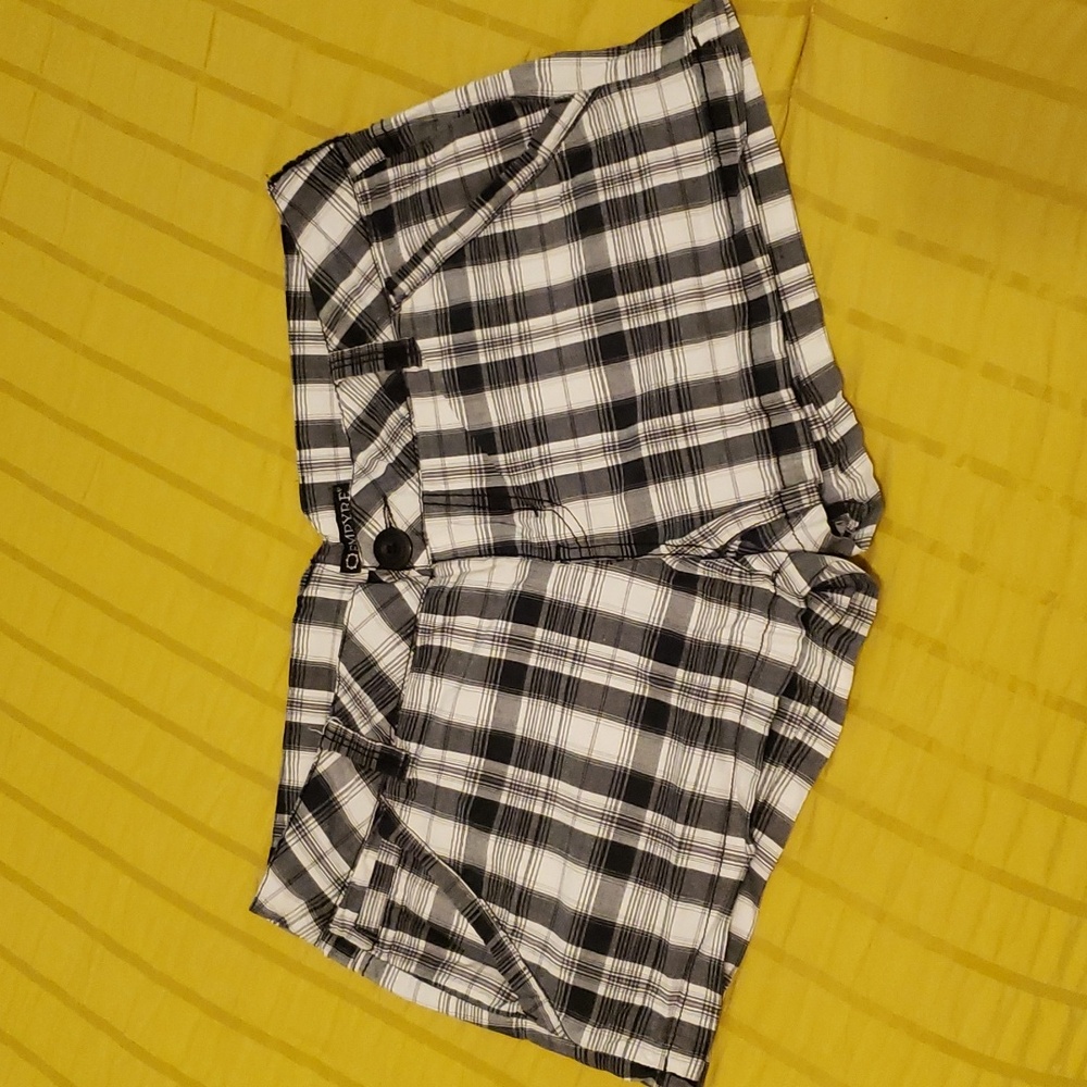 Empyre Shorts